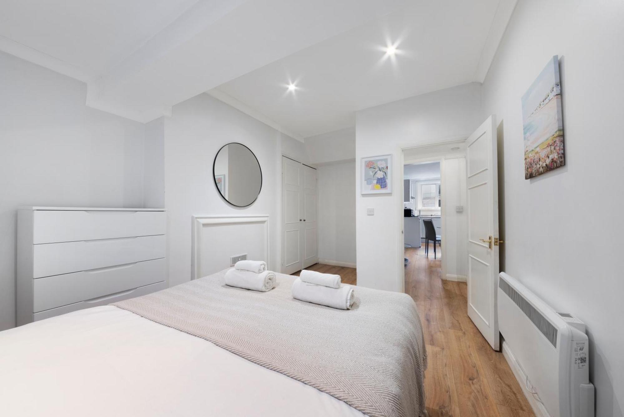 2 Bed Piccadilly Apartment 4 Londen Buitenkant foto
