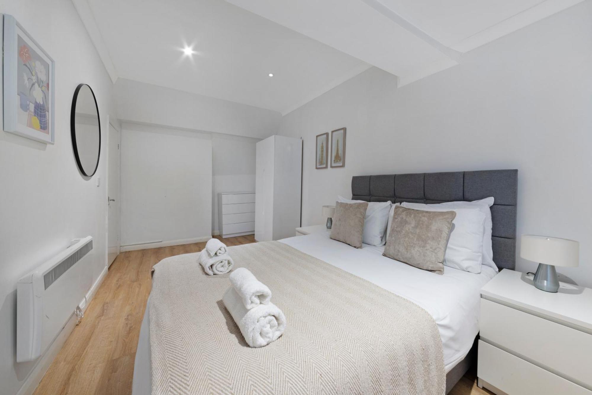 2 Bed Piccadilly Apartment 4 Londen Buitenkant foto